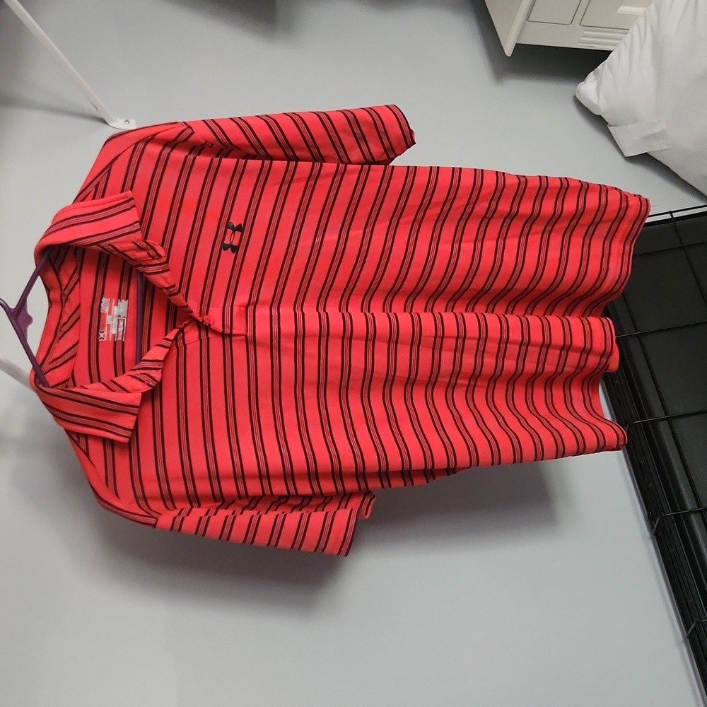 Men's Under Armour golf polo - size L